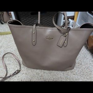 Coach tote